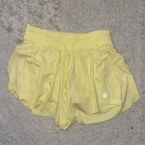 Gilly highs butter yellow shorts
